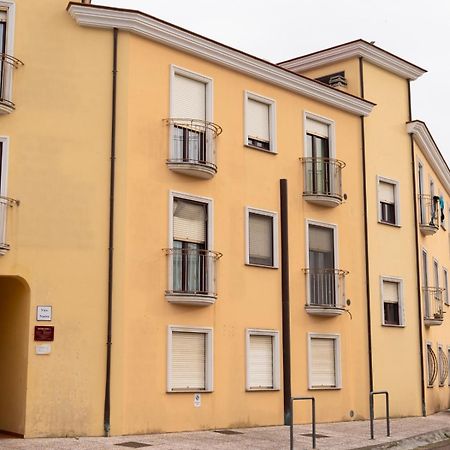Appartamento In centro Tortolì Esterno foto