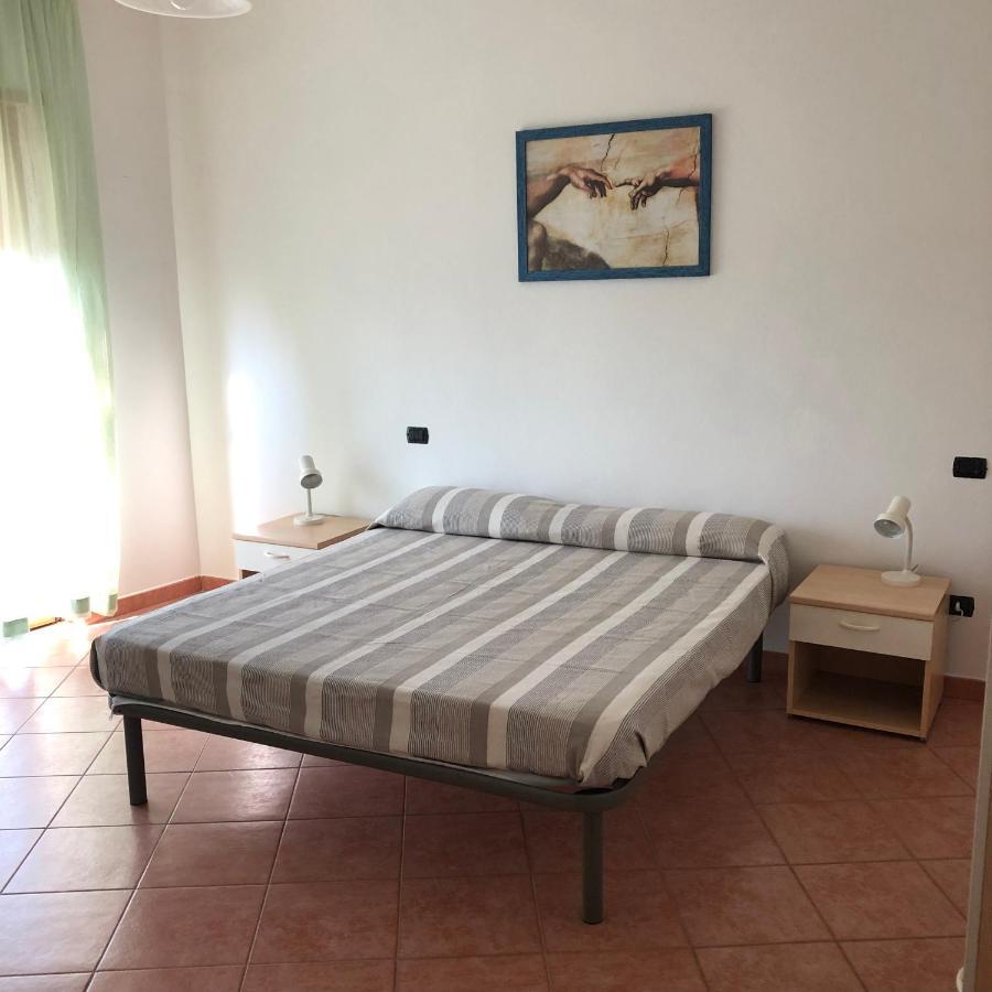 Appartamento In centro Tortolì Esterno foto