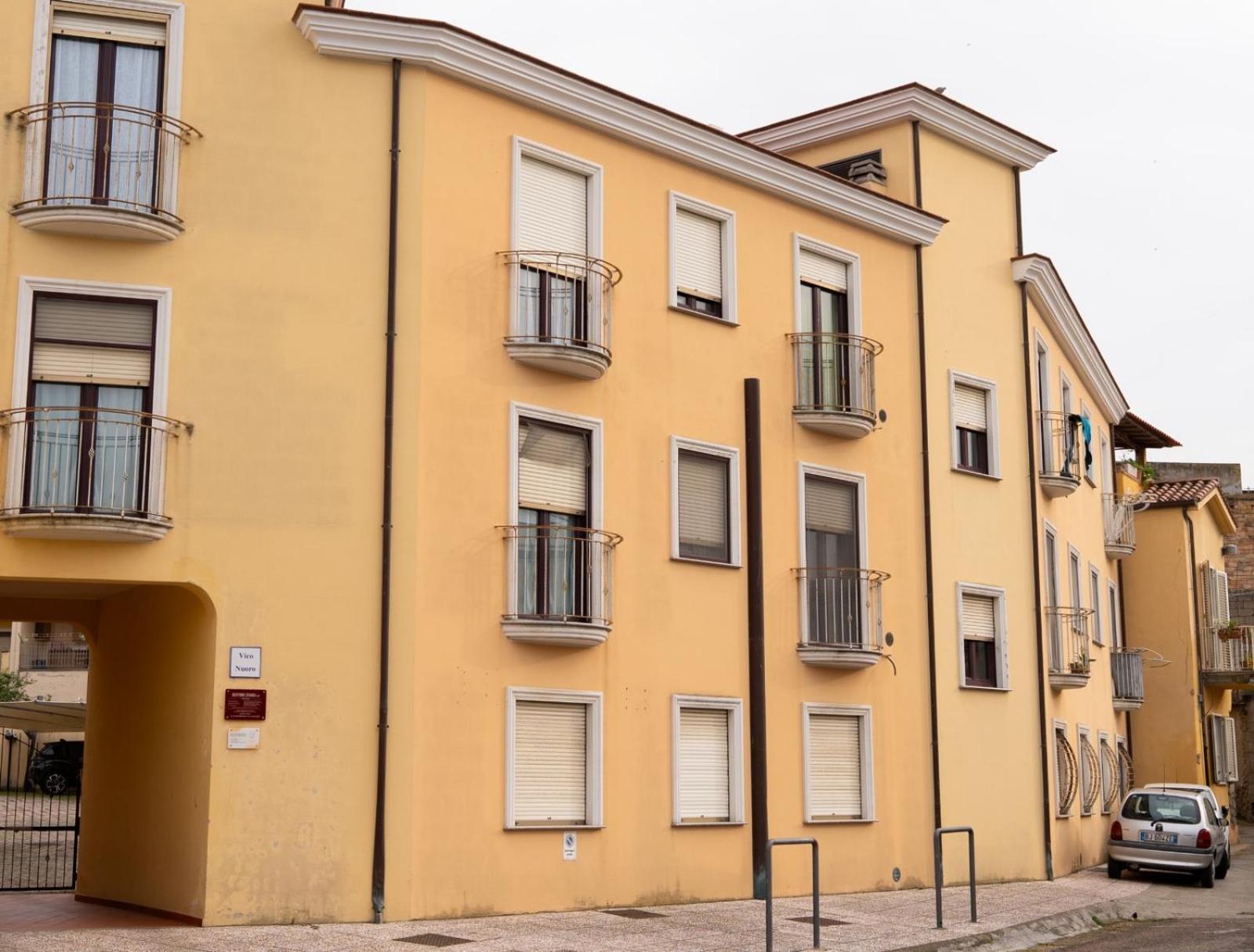 Appartamento In centro Tortolì Esterno foto